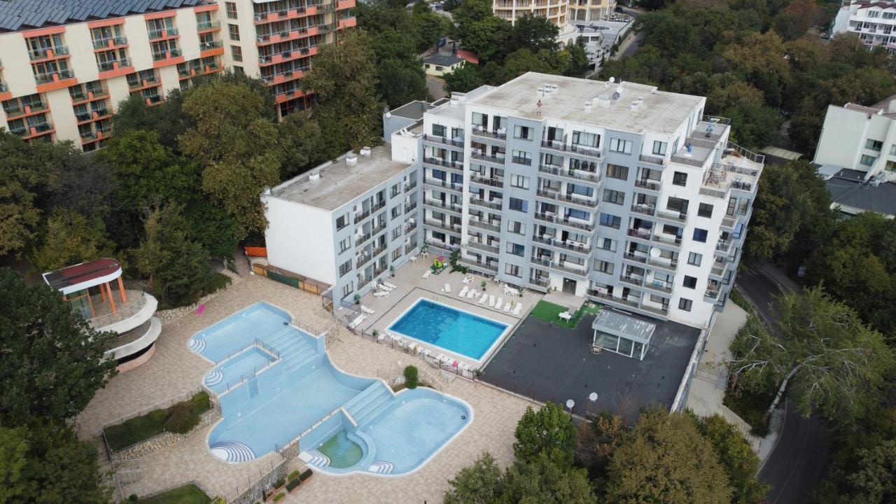 Apartments Yalta Goldstrand Exterior foto